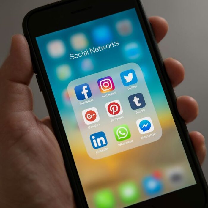 Amplifiez votre impact avec des campagnes publicitaires sur mesure sur Facebook et Instagram